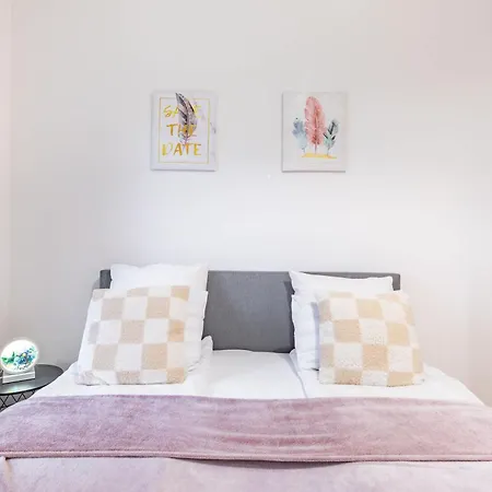 Balcony - New - Comfy * Budapest