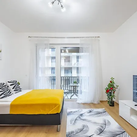 Balcony - New - Comfy * Budapest