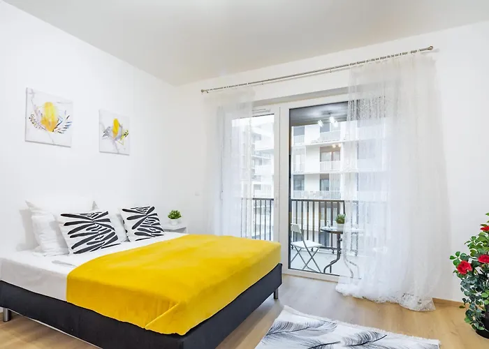 Balcony - New - Comfy *